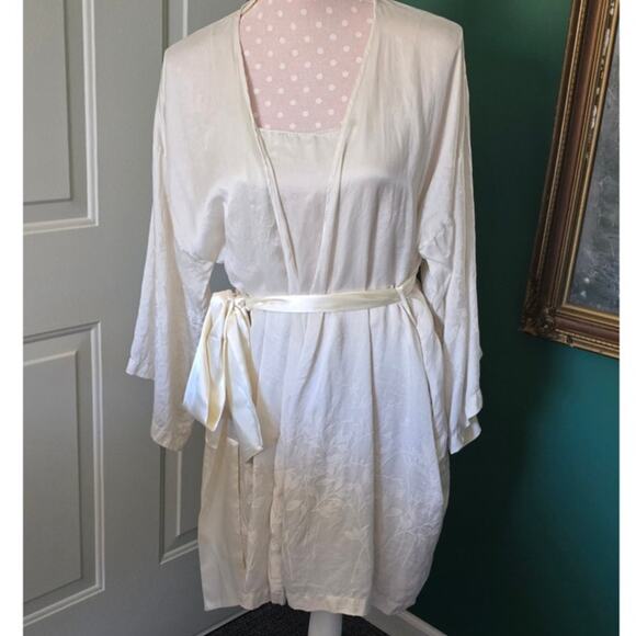 Vintage Anne Klein 100% Silk Nightie and Robe Size L - Picture 1 of 15
